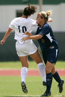 开云网页版登录入口-环球足球:不同大陆足球文化的碰撞,环球足球鞋